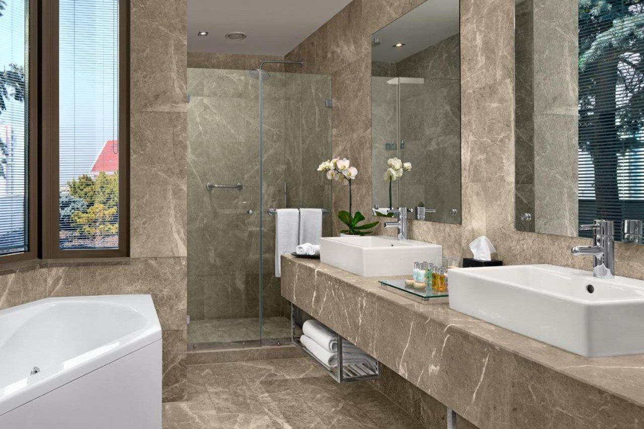 Divan 4*