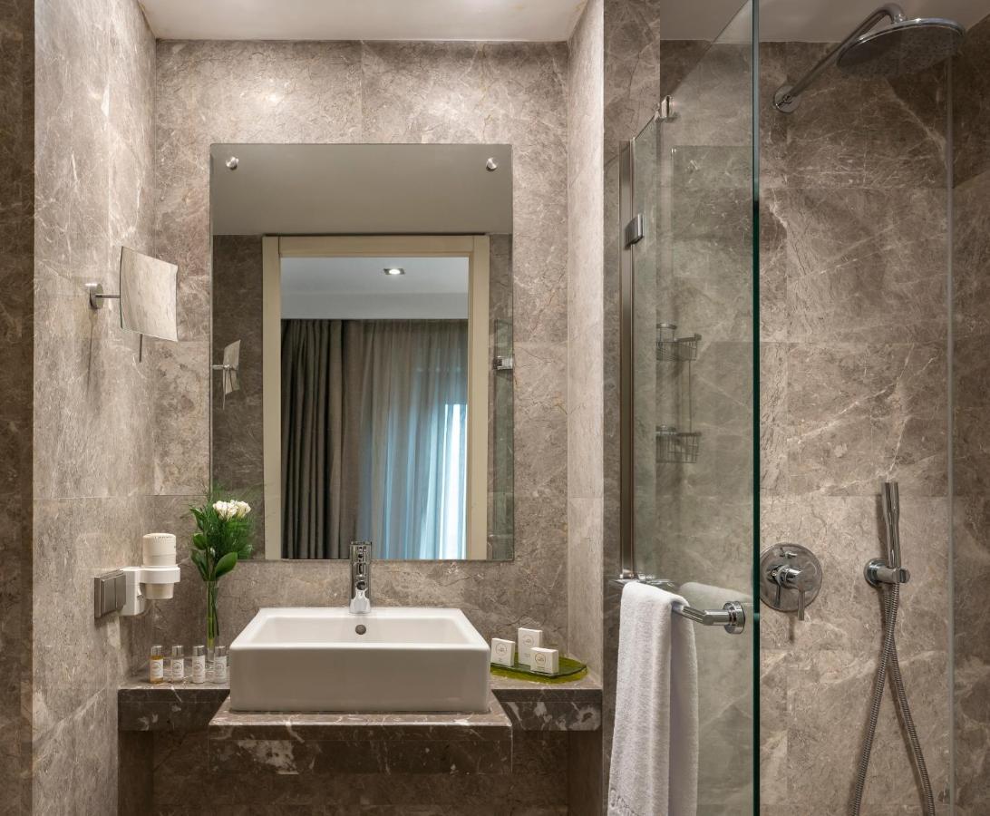Divan 4*